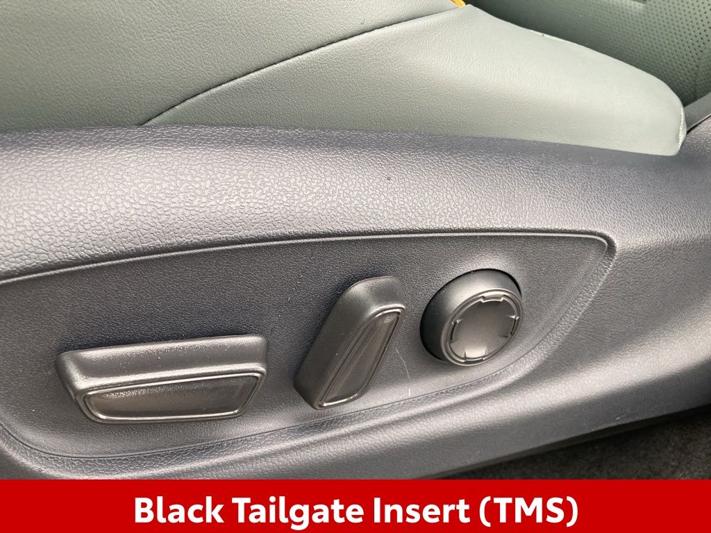 2025 Toyota Tacoma photo 10
