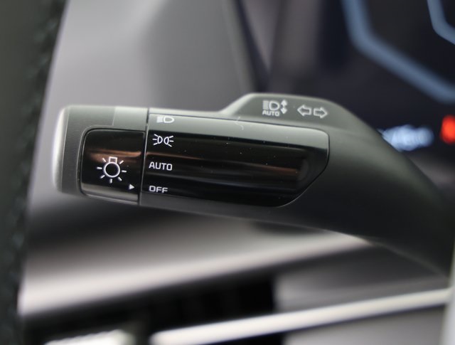 2026 Kia Sportage SX photo 23