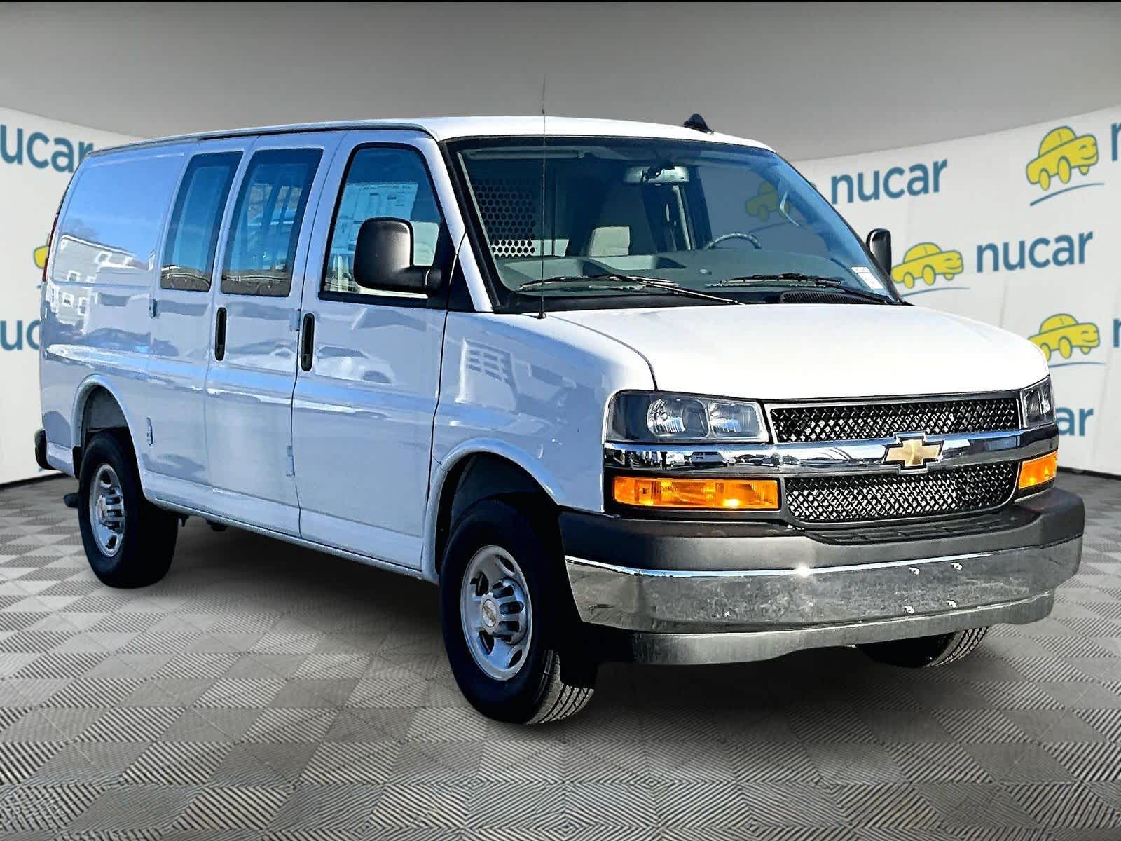 2025 Chevrolet Express Cargo Work Van's photo