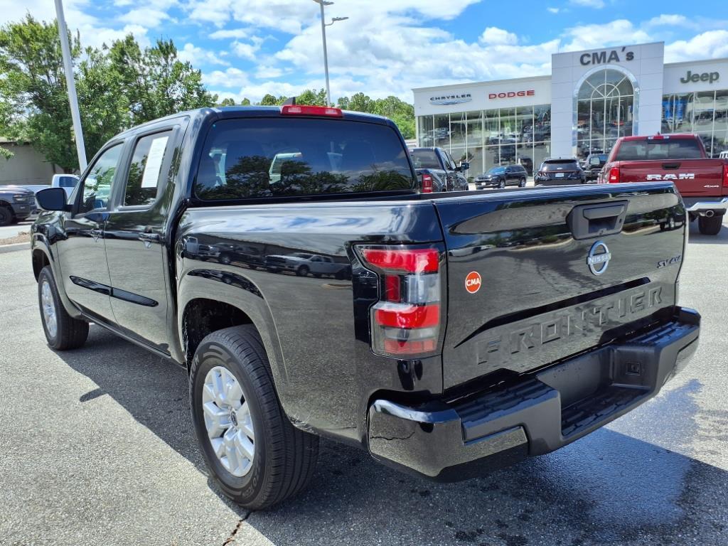 2023 Nissan Frontier SV photo 6