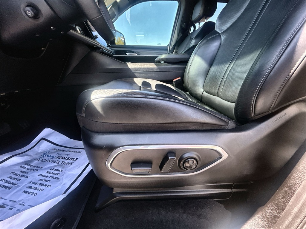 2023 Jeep Wagoneer Series II photo 17