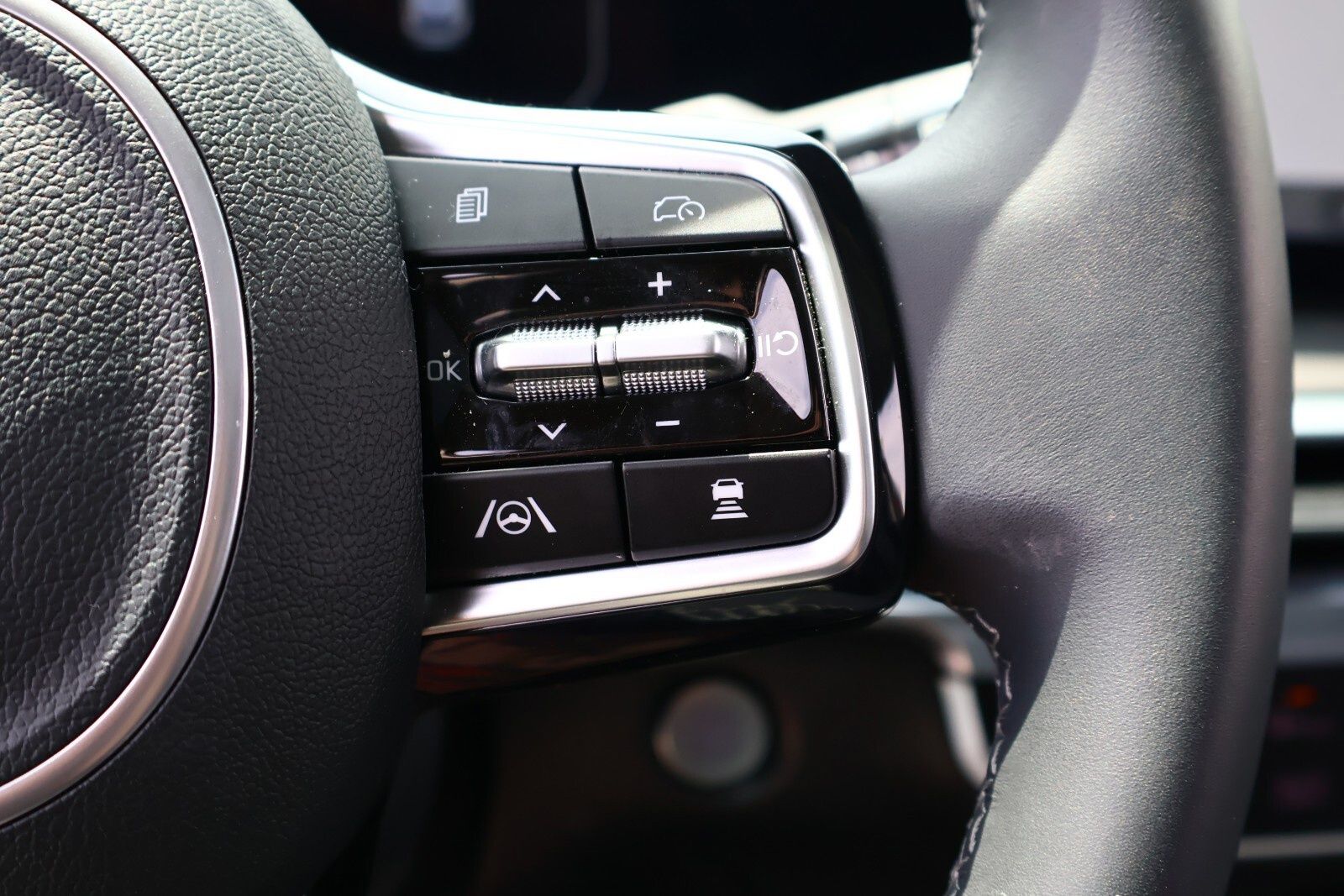2024 Kia Sorento X-Line SX photo 27