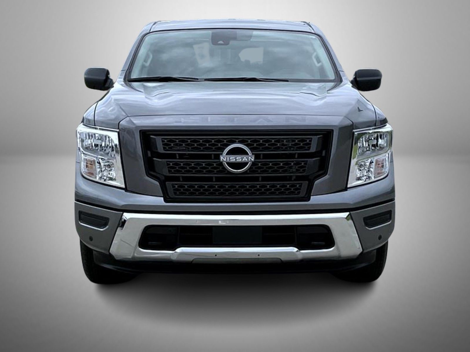 2024 Nissan Titan SV photo 2