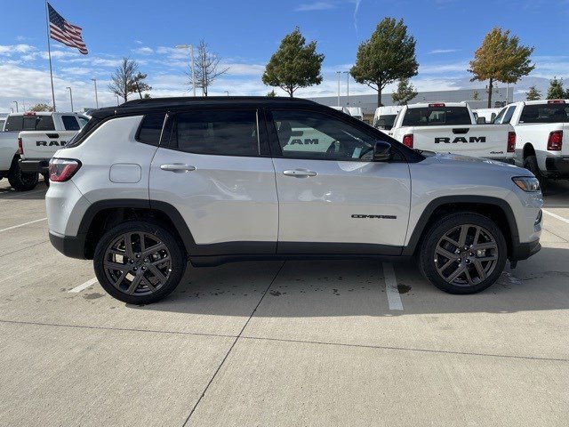 2026 Jeep Compass Limited Altitude photo 4