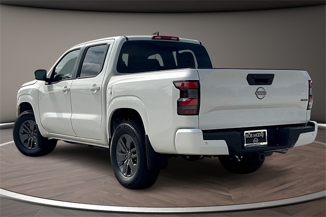 2025 Nissan Frontier SV photo 3