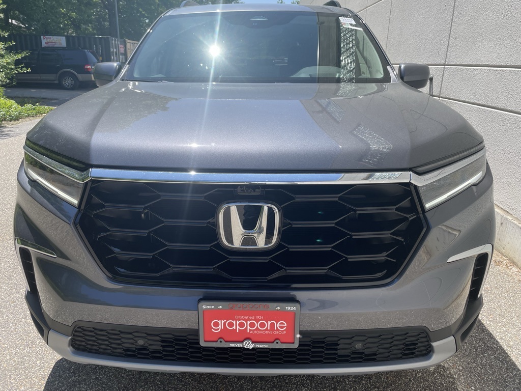 2025 Honda Pilot Elite photo 2