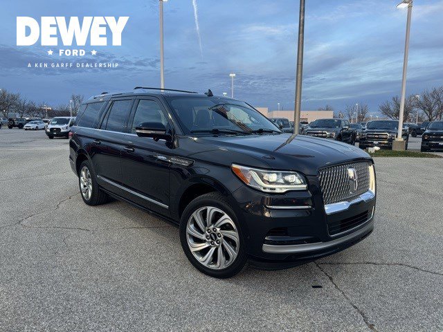 2023 Lincoln Navigator Reserve L's photo