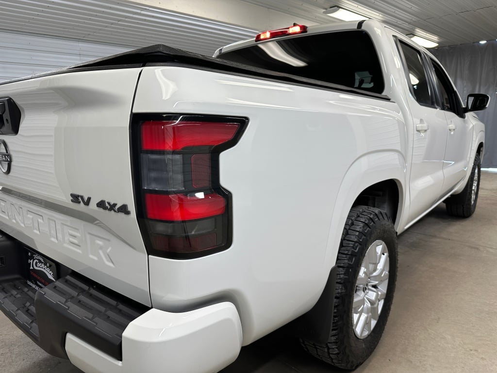 2022 Nissan Frontier SV photo 9