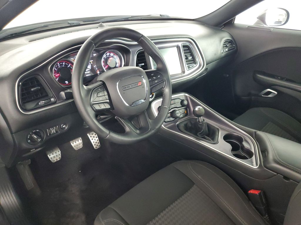 2016 Dodge Challenger SXT Plus photo 10
