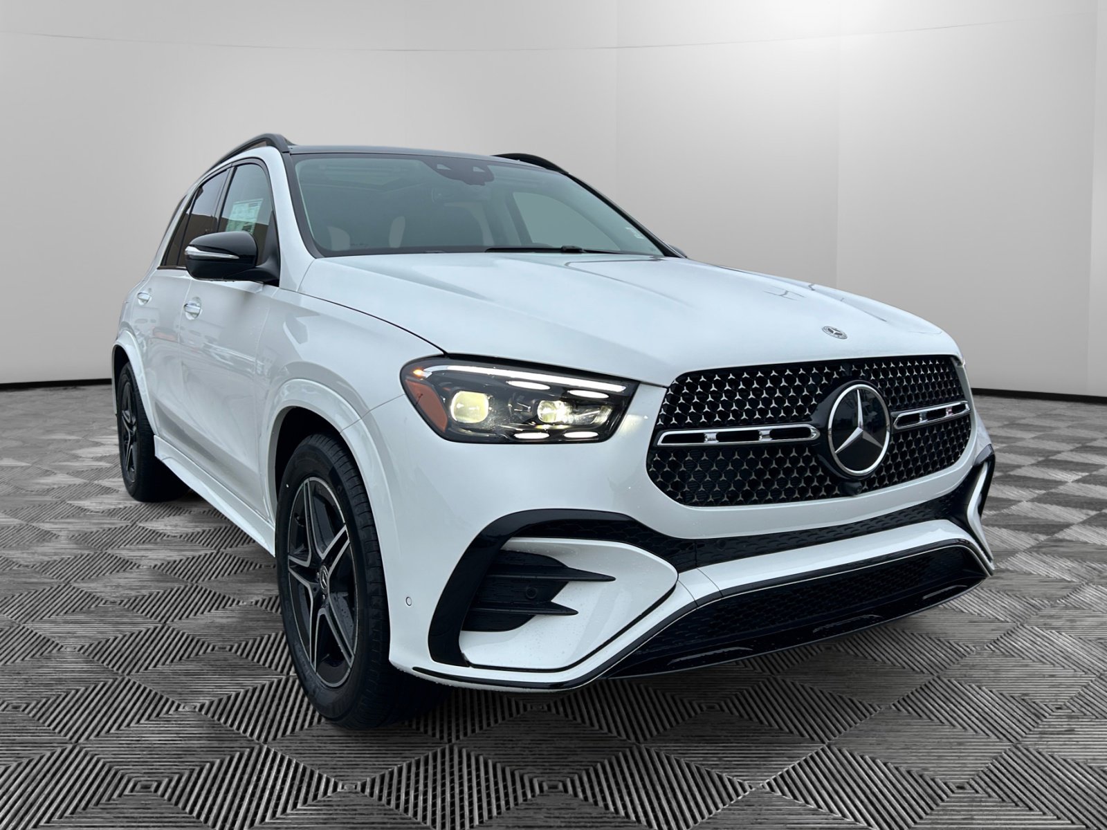2026 Mercedes-Benz GLE GLE350's photo
