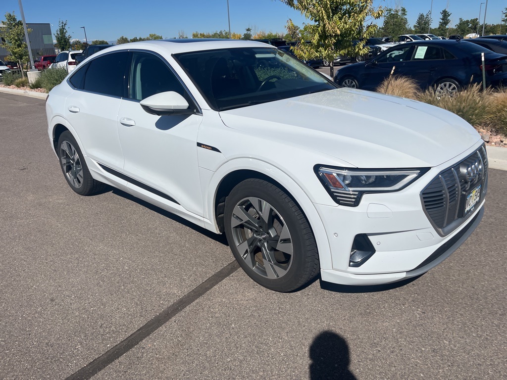 2020 Audi e-tron Sportback Premium Plus photo 2