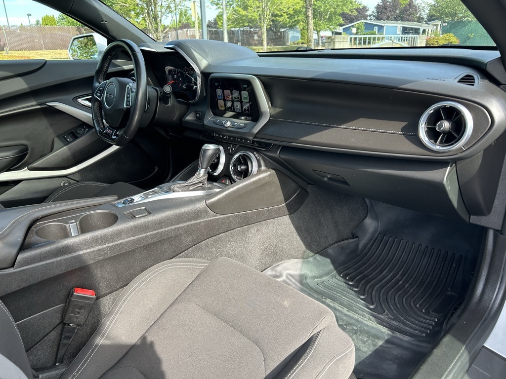 2018 Chevrolet Camaro SS photo 23