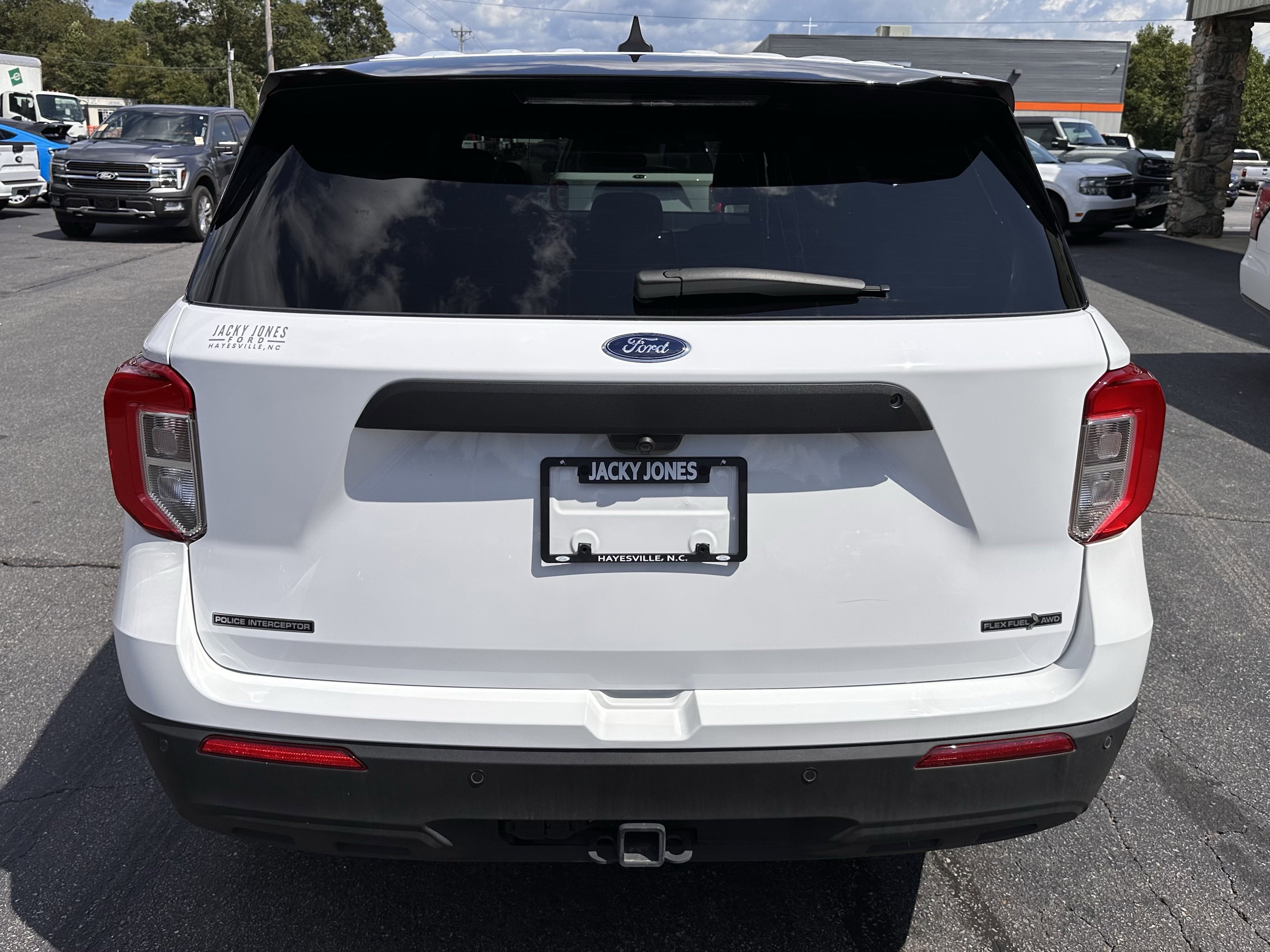 2024 Ford Explorer photo 3