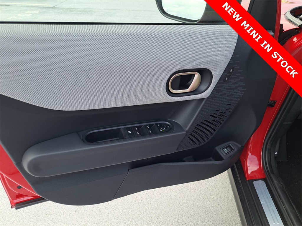 2025 Mini Cooper 4 Door Hardtop Signature photo 14