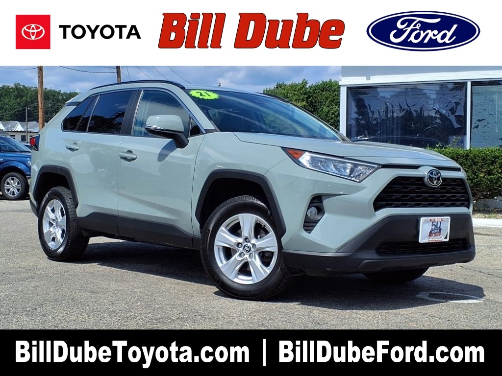 Used 2021  Toyota XLE image 1