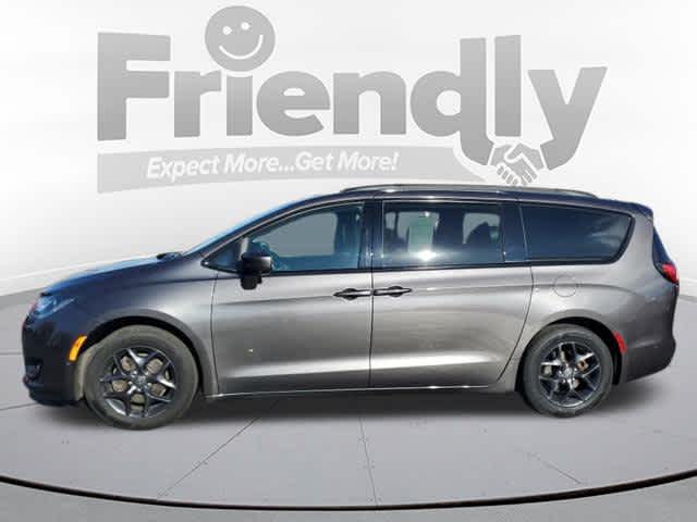 Used 2019 Chrysler Pacifica Touring L with VIN 2C4RC1BG1KR528847 for sale in Geneva, NY