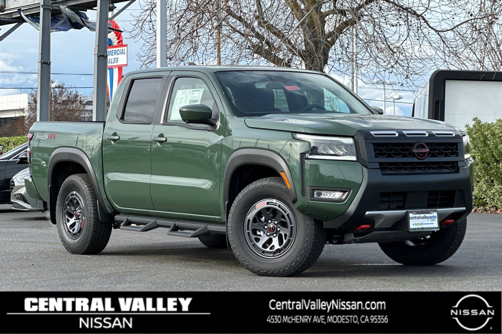 2026 Nissan Frontier PRO-4X's photo