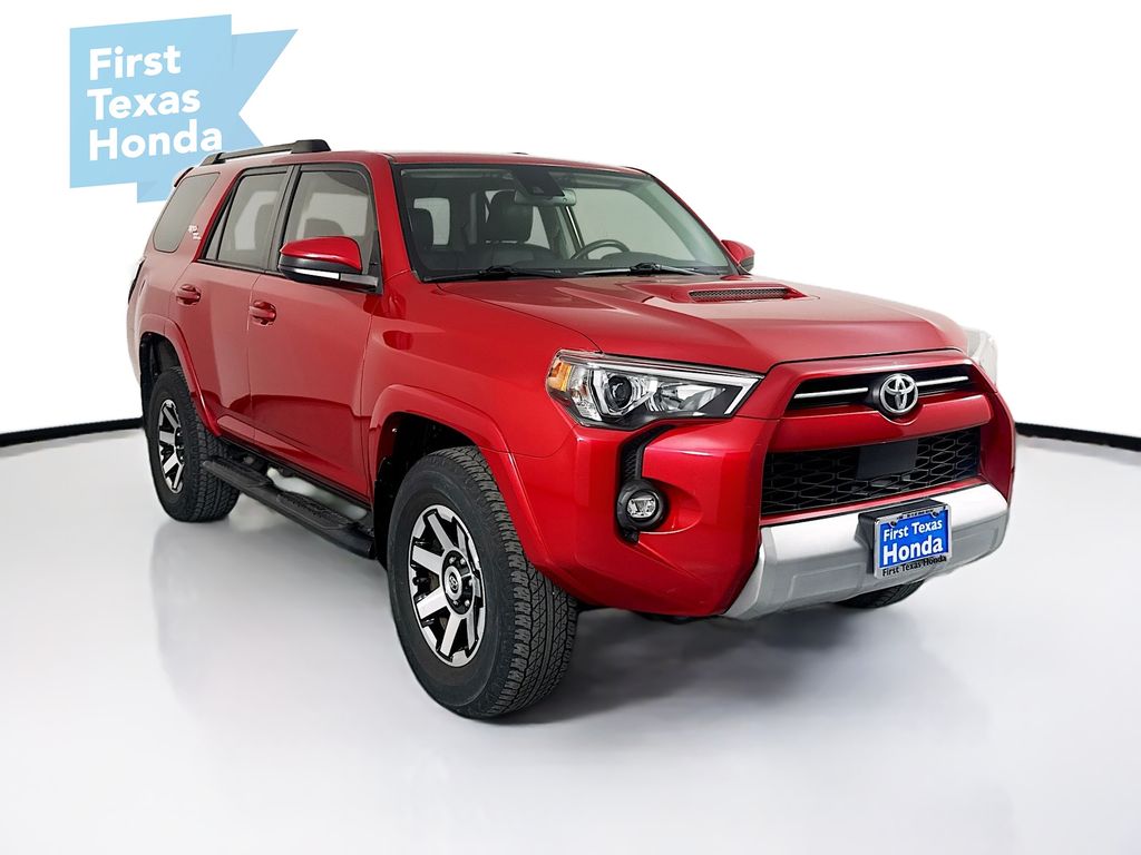 2021 Toyota 4Runner Off-Road's photo