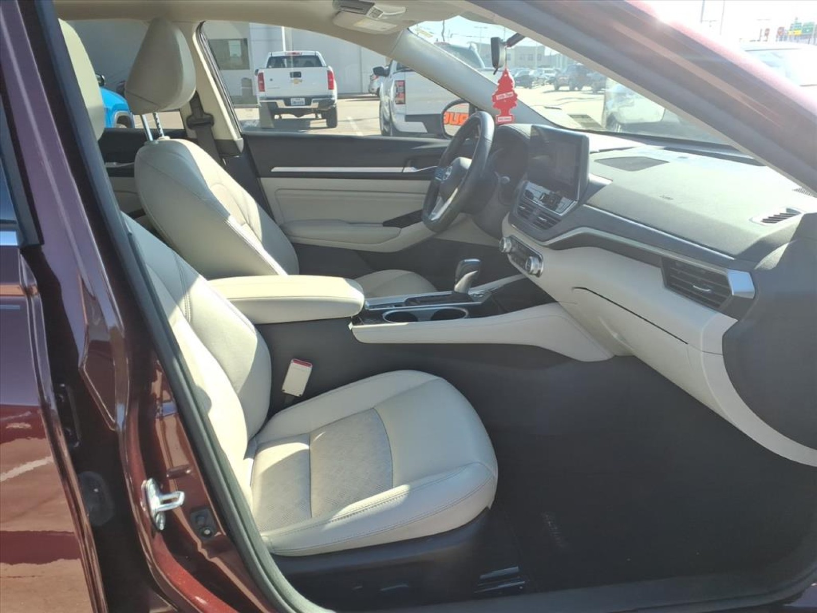 2023 Nissan Altima 2.5 SL Red at Robbins Nissan