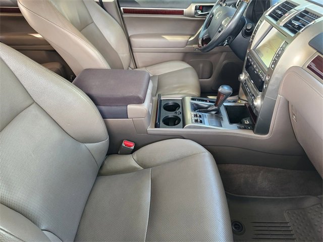 2019 Lexus GX 460 photo 10