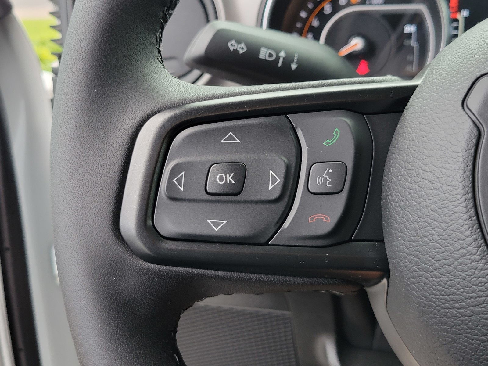 2023 Jeep Gladiator Sport S photo 11