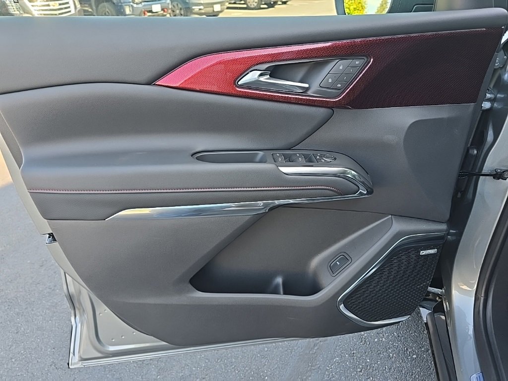2025 Chevrolet Traverse RS photo 20