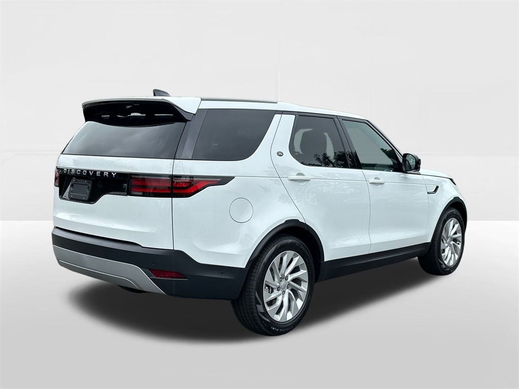 2025 Land Rover Discovery S photo 2