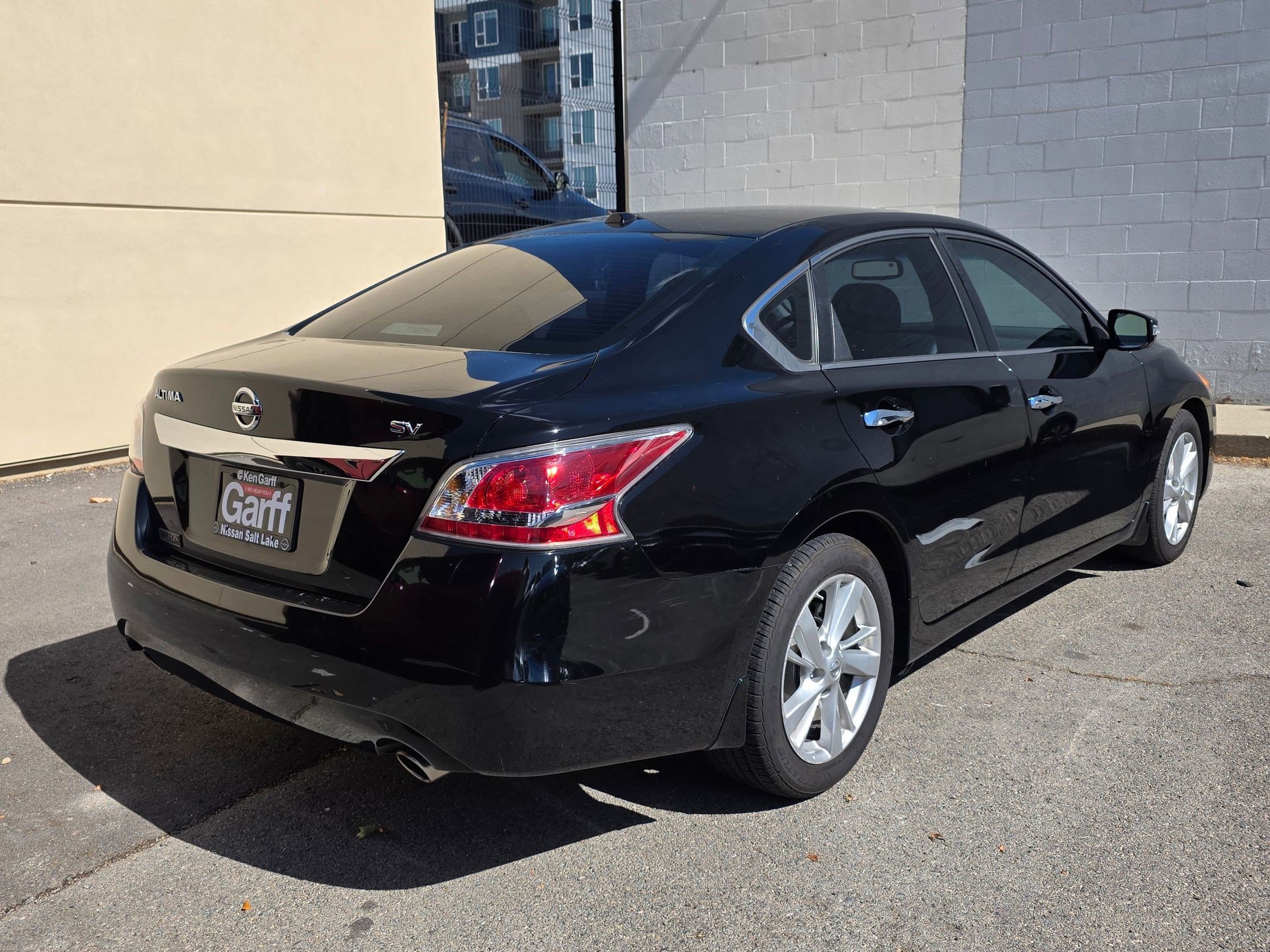 2015 Nissan Altima 2.5 SV photo 3