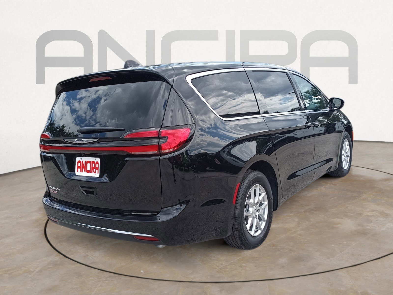2026 Chrysler Pacifica photo 10