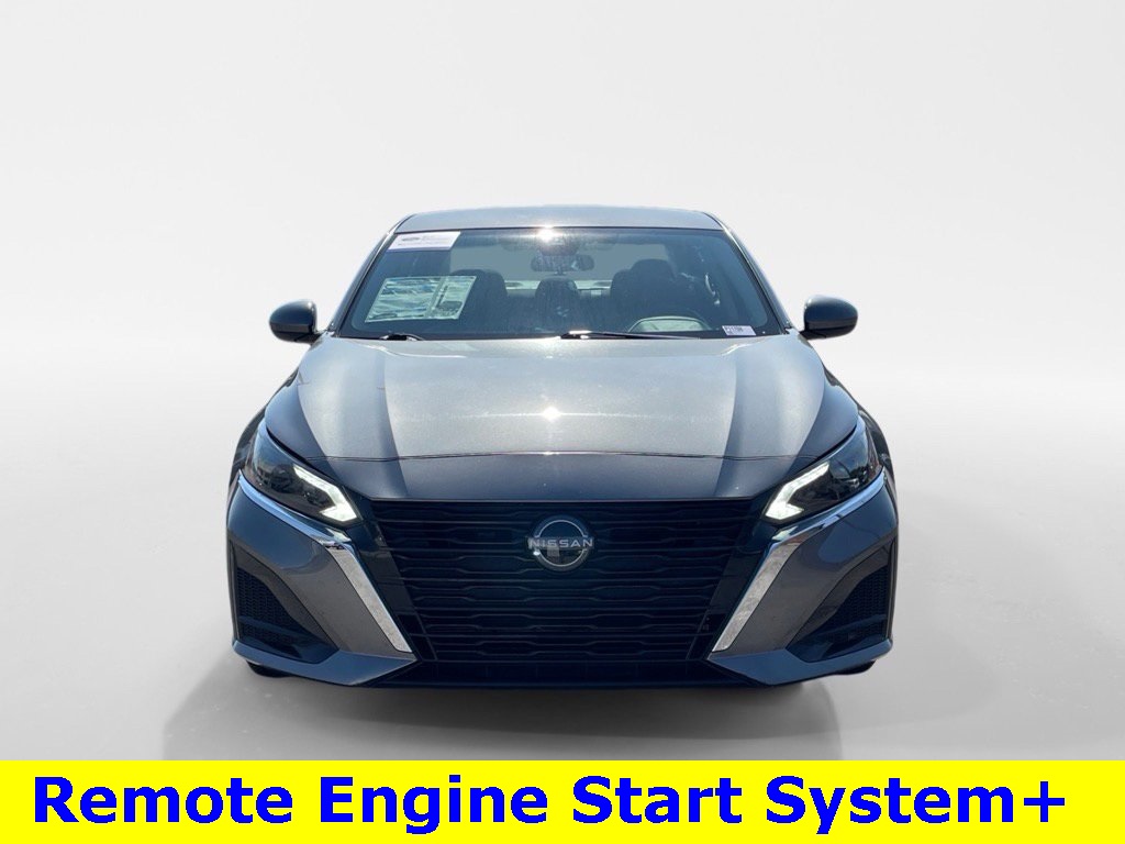 2023 Nissan Altima 2.5 SV photo 9