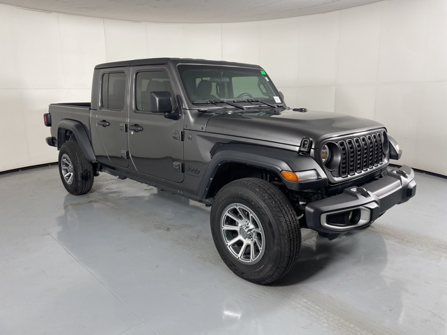 2024 Jeep Gladiator Sport photo 2