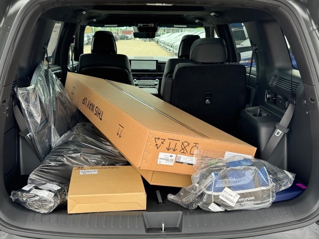 2026 Hyundai Santa Fe Calligraphy photo 2