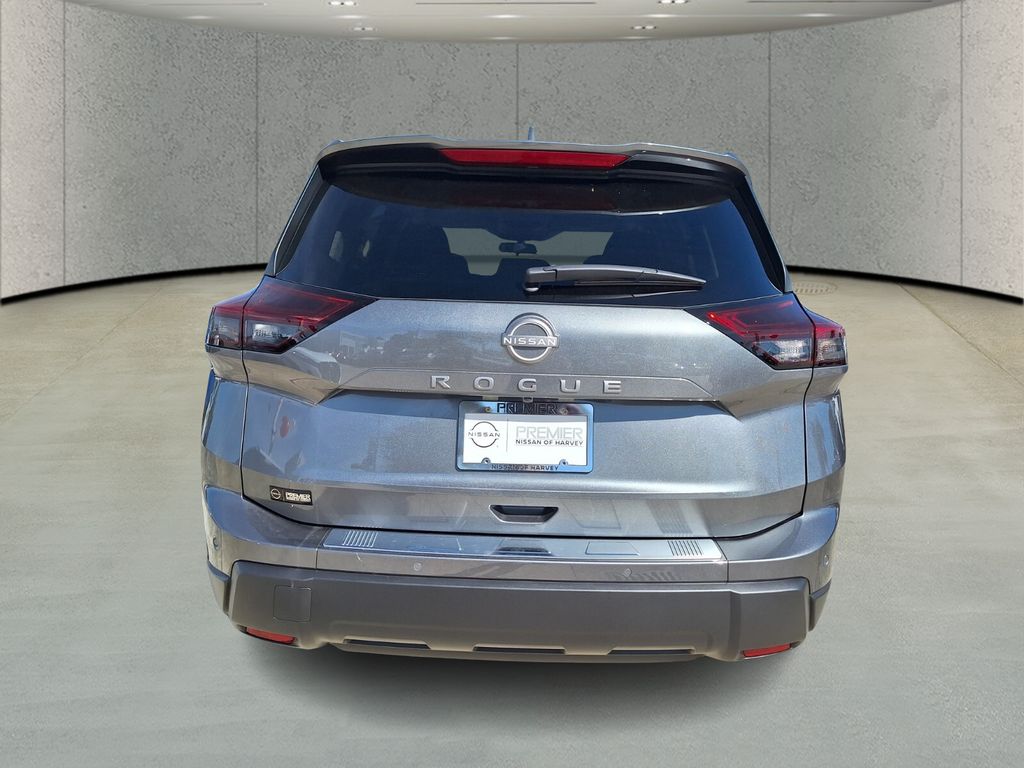 2026 Nissan Rogue SV photo 4