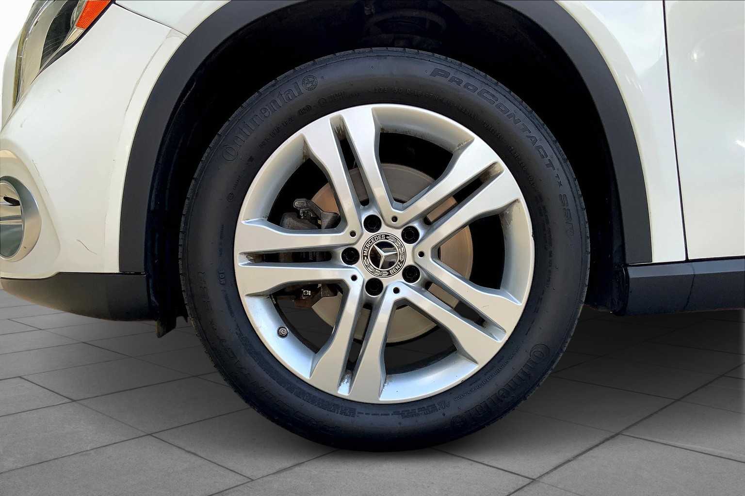 2019 Mercedes Benz GLA 250 4MATIC photo 9