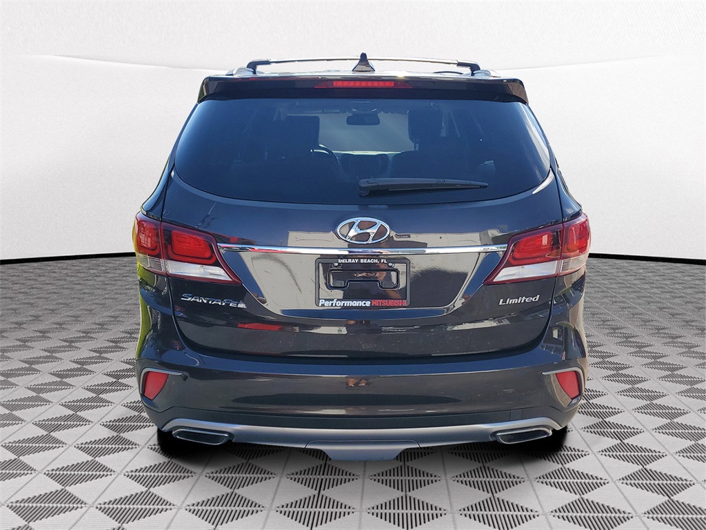 2017 Hyundai Santa Fe Limited photo 4