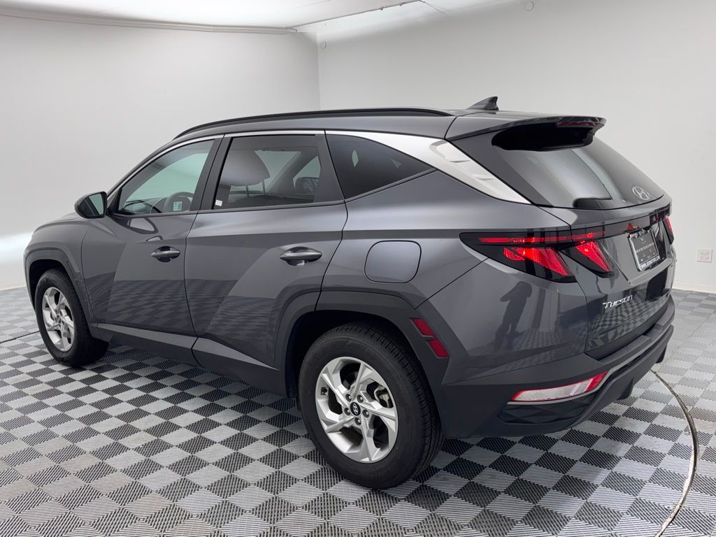 2024 Hyundai Tucson SEL photo 2