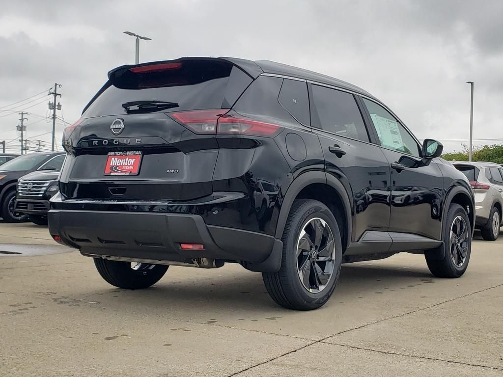 2026 Nissan Rogue SV photo 2