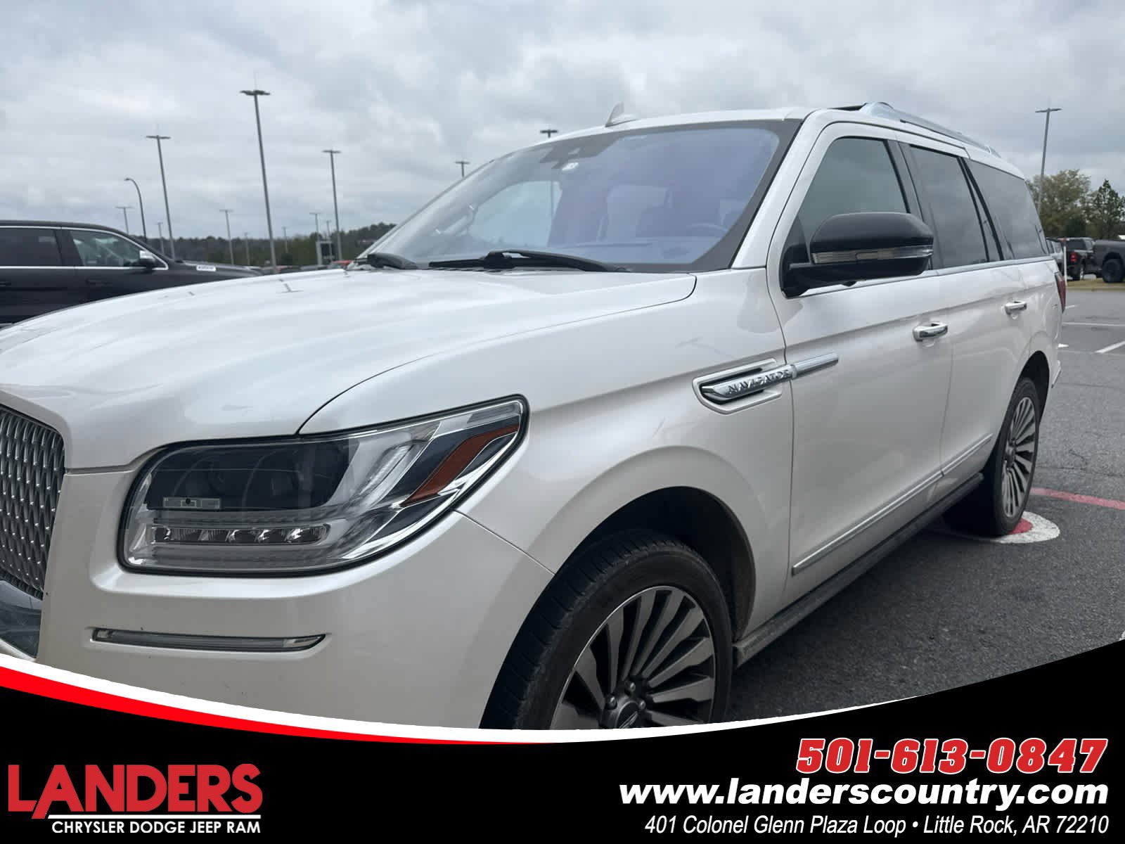 2019 Lincoln Navigator Reserve's photo