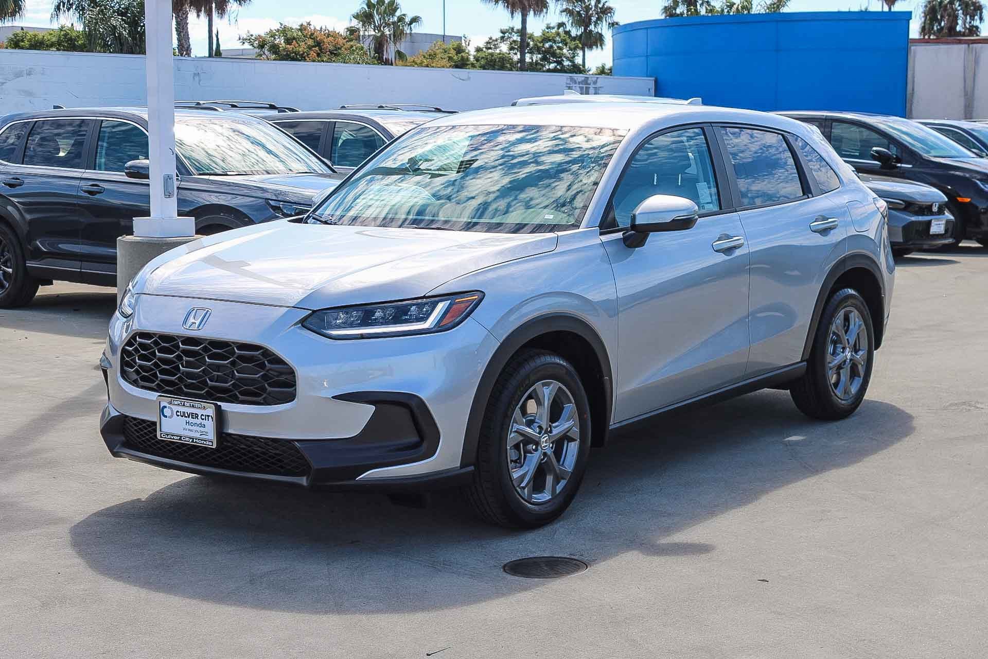 2026 Honda HR-V LX photo 3