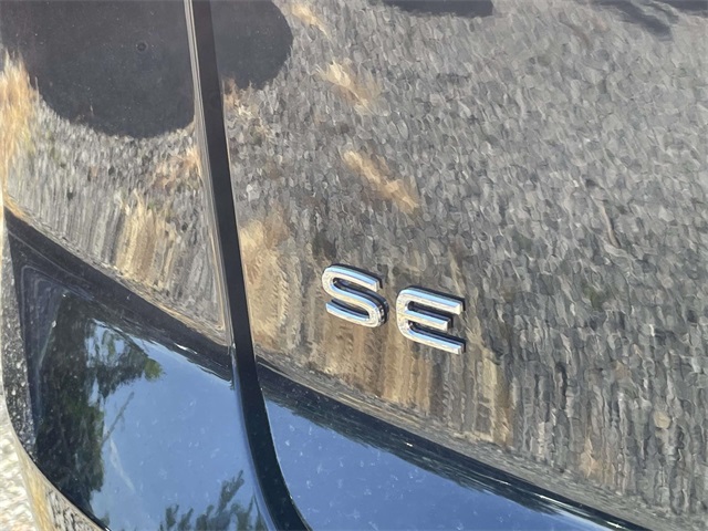 2026 Volkswagen Atlas Cross Sport SE photo 13