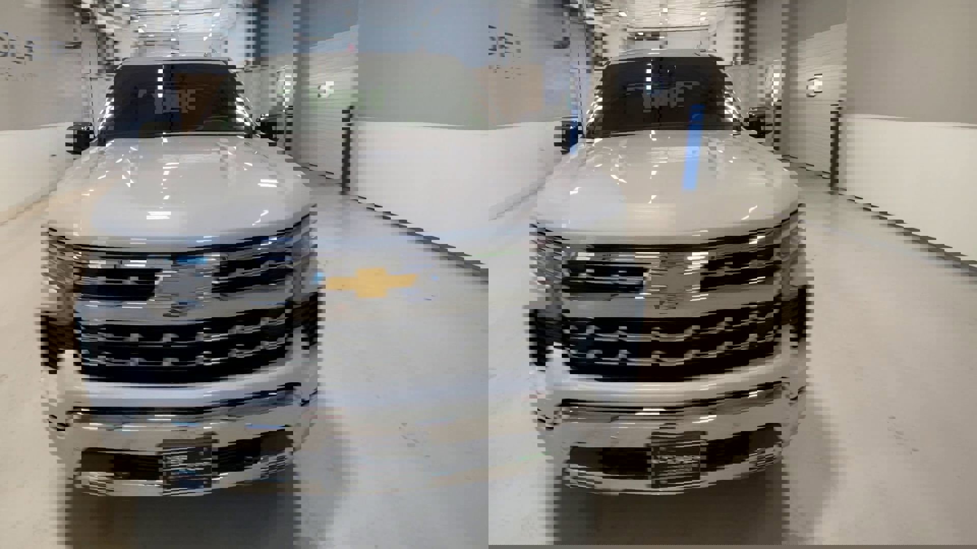 2026 Chevrolet Silverado 1500 LTZ photo 3