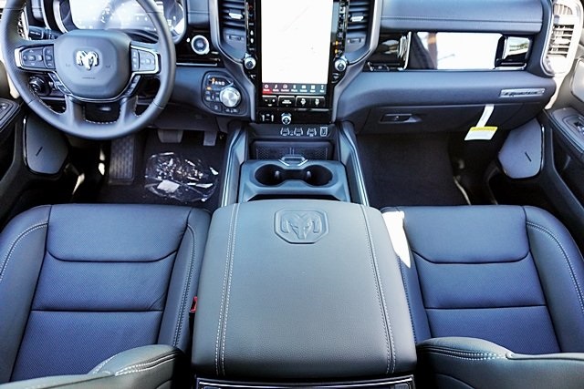 New 2026 Diamond Black Crystal Pearl-Coat Exterior Paint RAM Rebel image 29