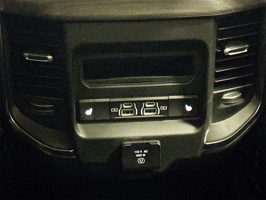 2026 Ram 1500 Laramie photo 15