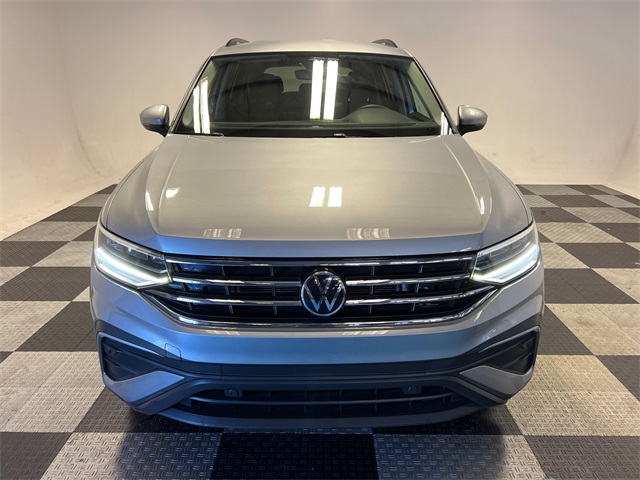 2022 Volkswagen Tiguan S photo 2