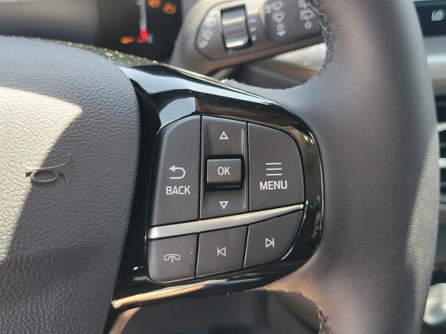2024 Ford Escape Plug-In Hybrid photo 9