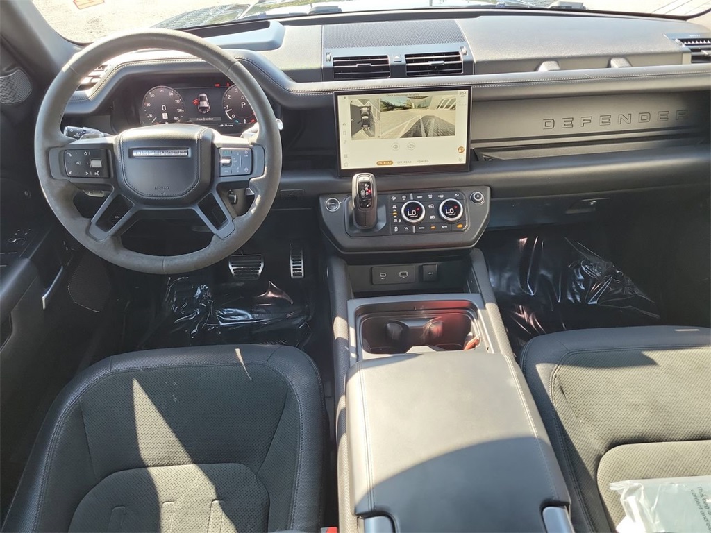 2023 Land Rover Defender 110 V8 photo 17