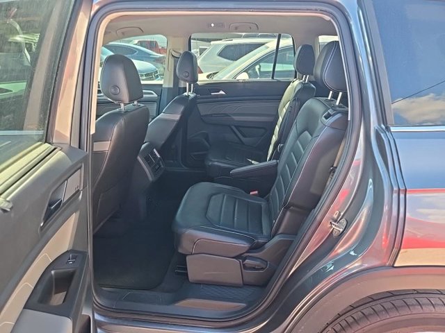 2022 Volkswagen Atlas V6 SEL Premium R-Line photo 3