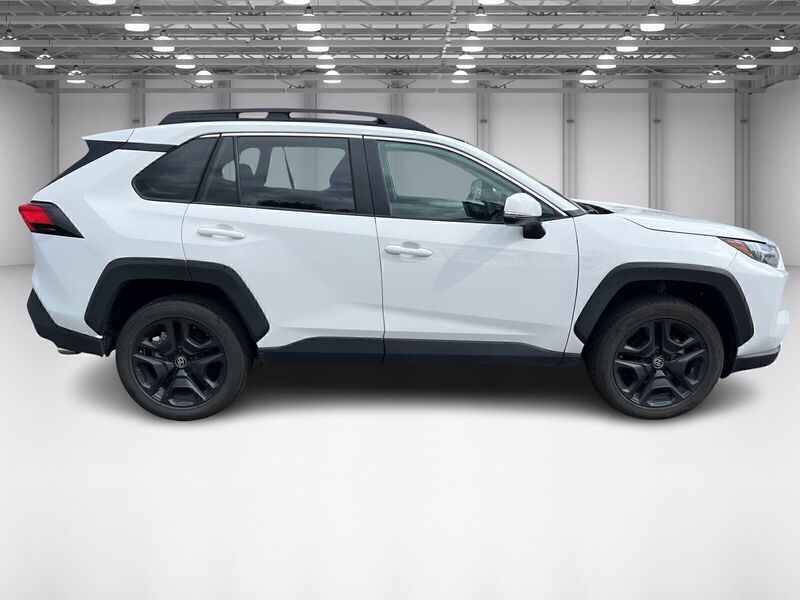 2024 Toyota RAV4 Adventure photo 4