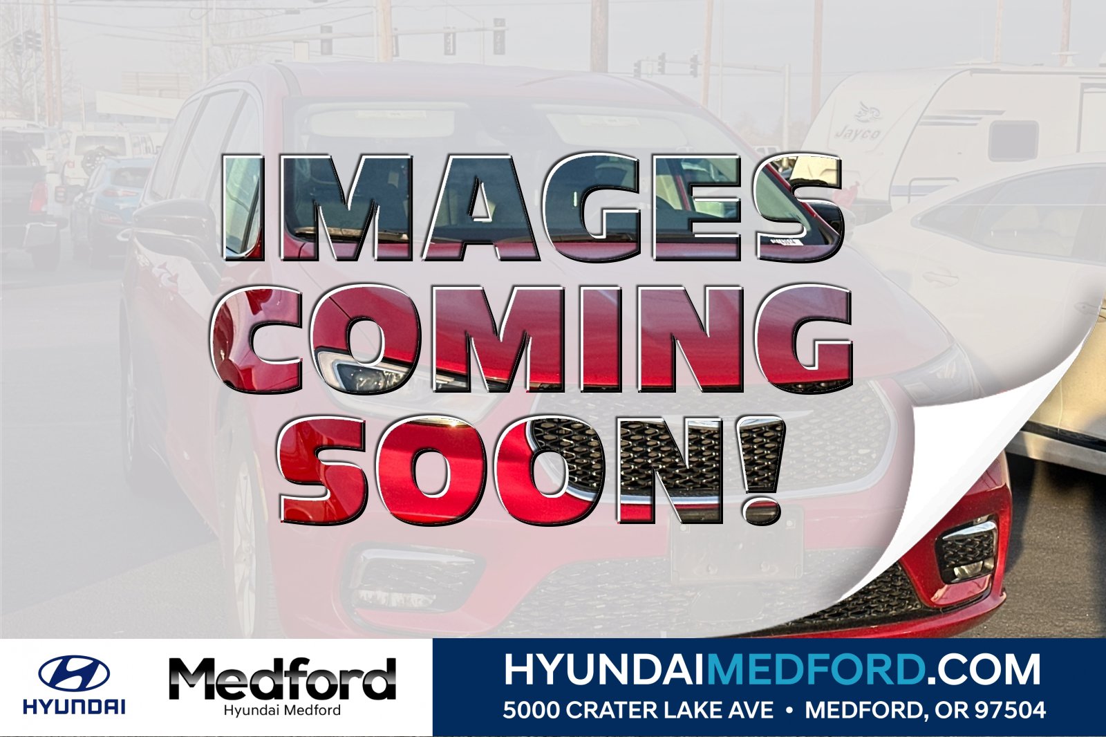 2024 Chrysler Pacifica Touring L's photo