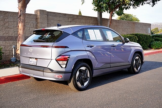 Used 2024 Blue Hyundai SE image 8